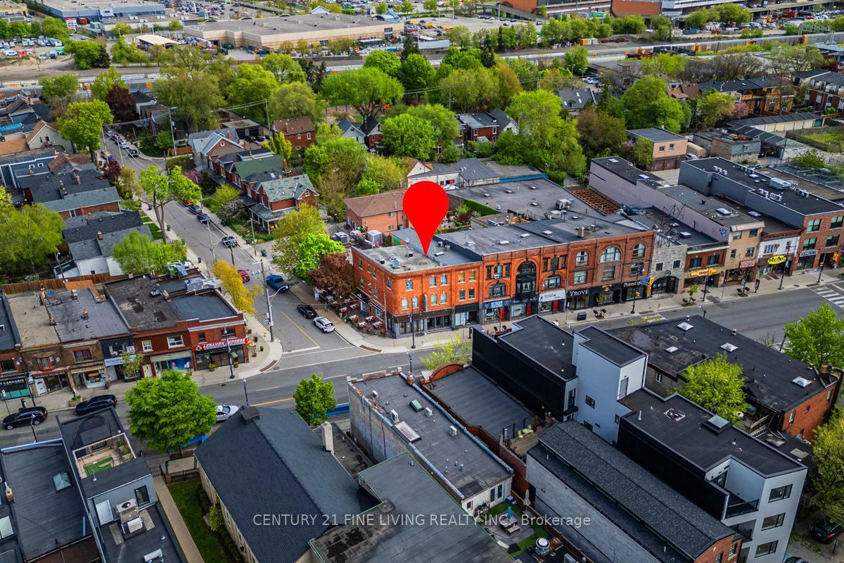 Property Photo: 3048 Dundas Street W ON M6P 1Z3