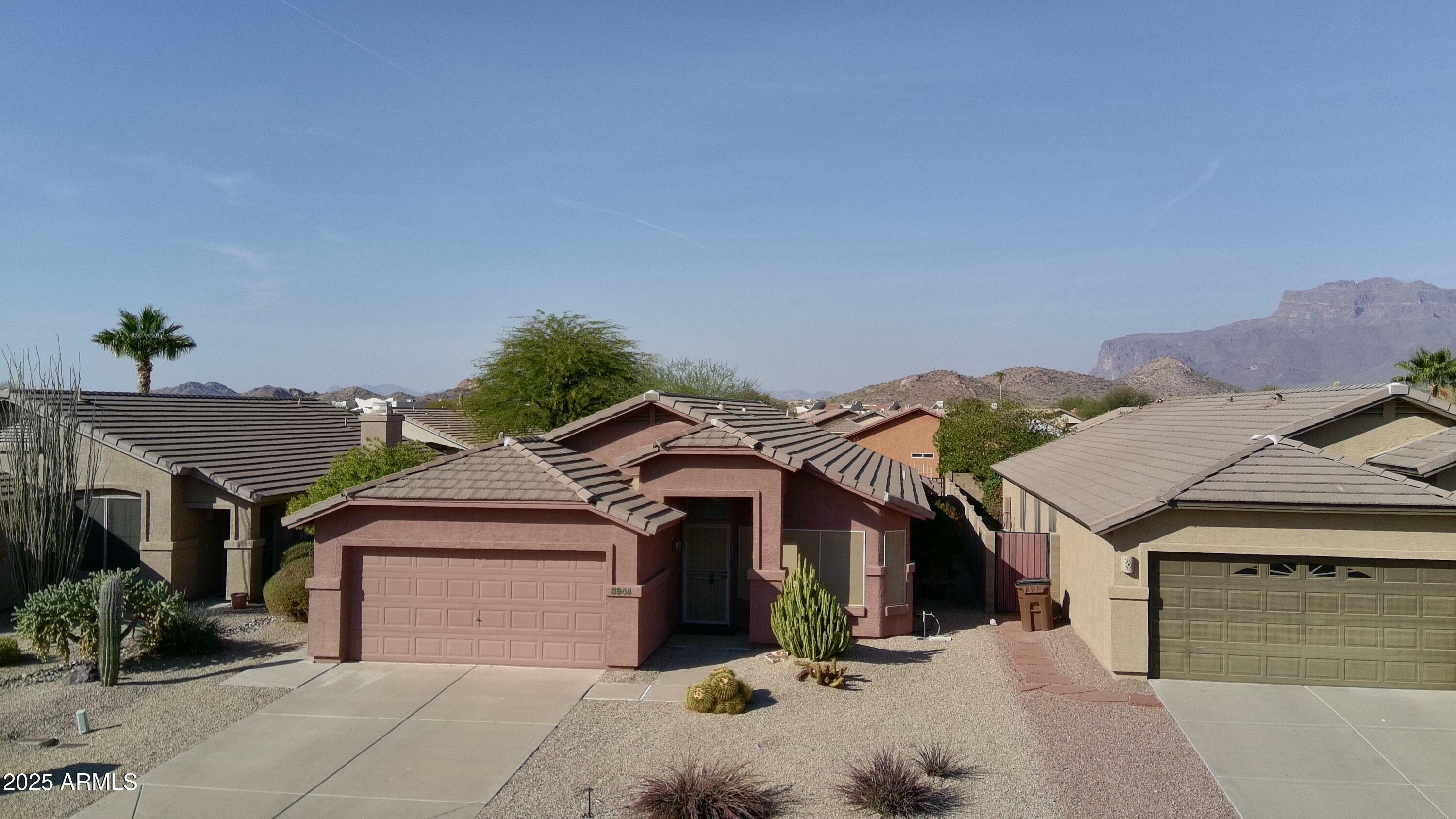 Property Photo:  8944 E Red Mountain Lane  AZ 85118 