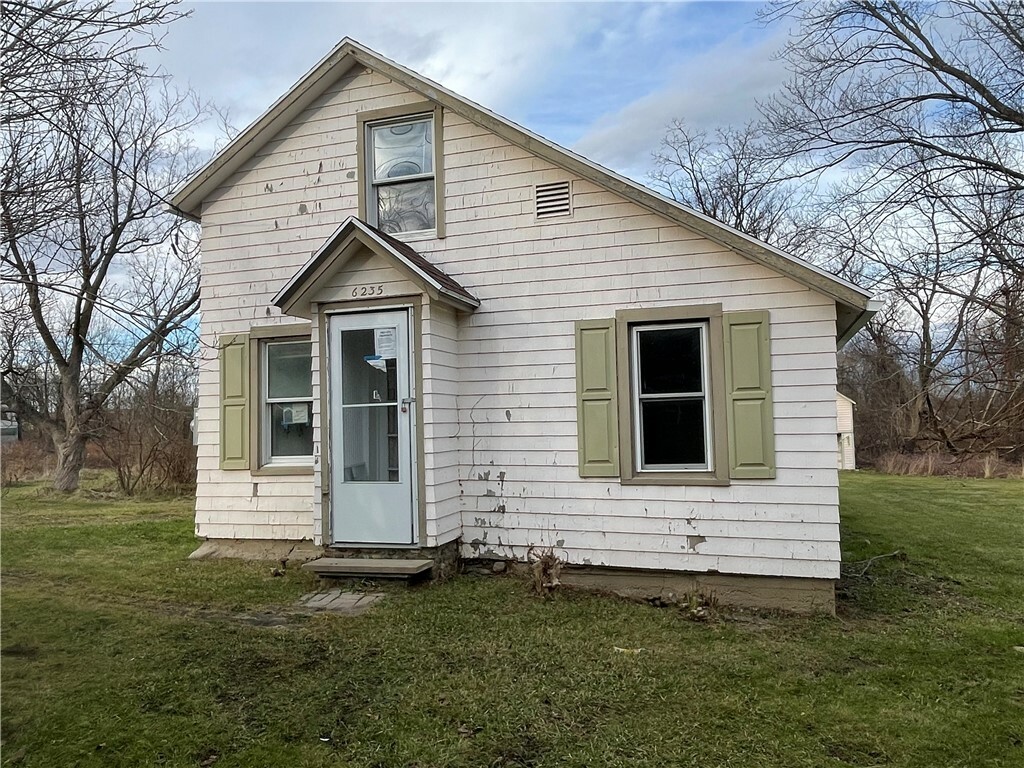 Property Photo:  6235 E Avon Lima Road  NY 14414 