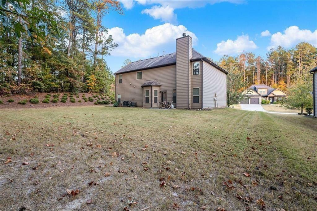 Property Photo:  1077 Sly Fox Run  GA 30213 