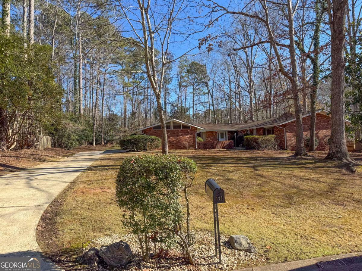 Property Photo:  125 Devereux Drive  GA 30606 