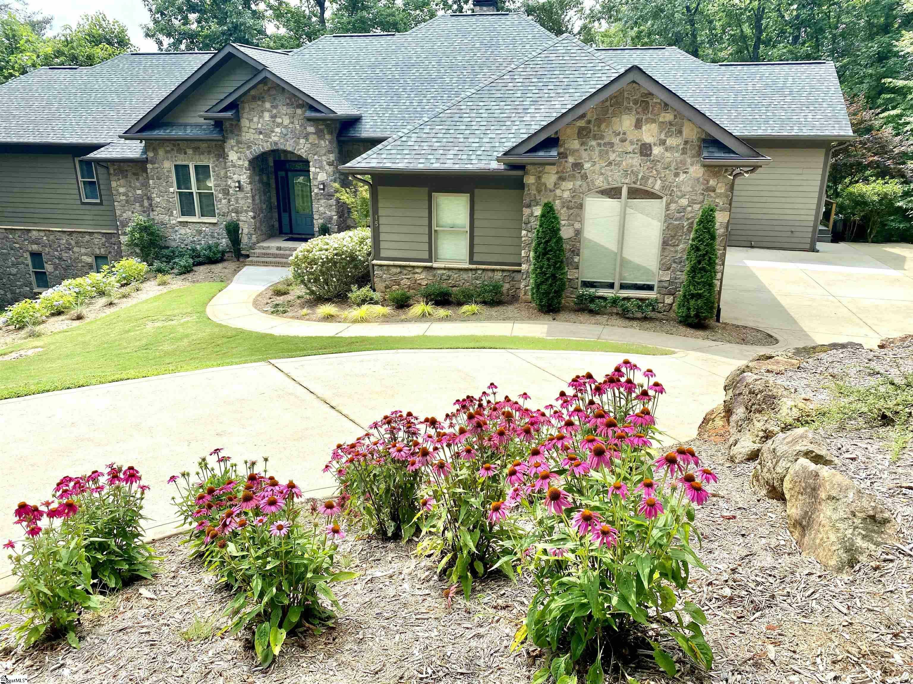 Property Photo: 15 Falling Leaf Drive SC 29690