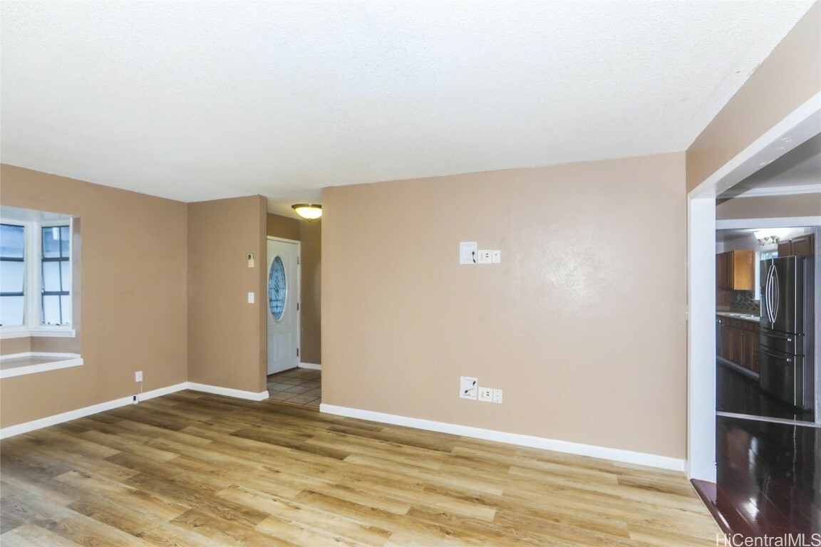 Property Photo: 94-15 Kaweo Place HI 96789