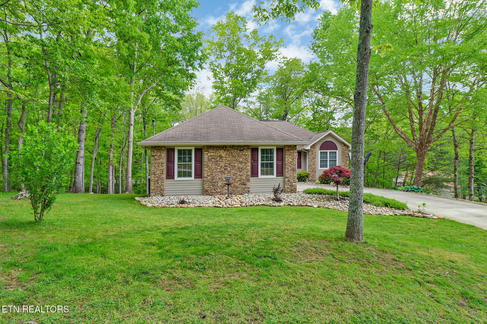 Property Photo: 113 Burrough Lane TN 38558