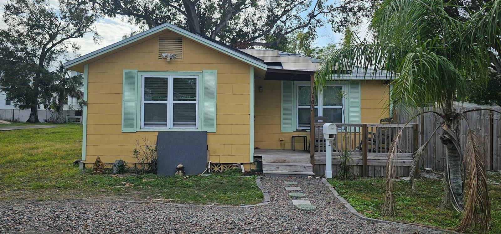 Property Photo:  6404 Pershing Street NE  FL 33702 