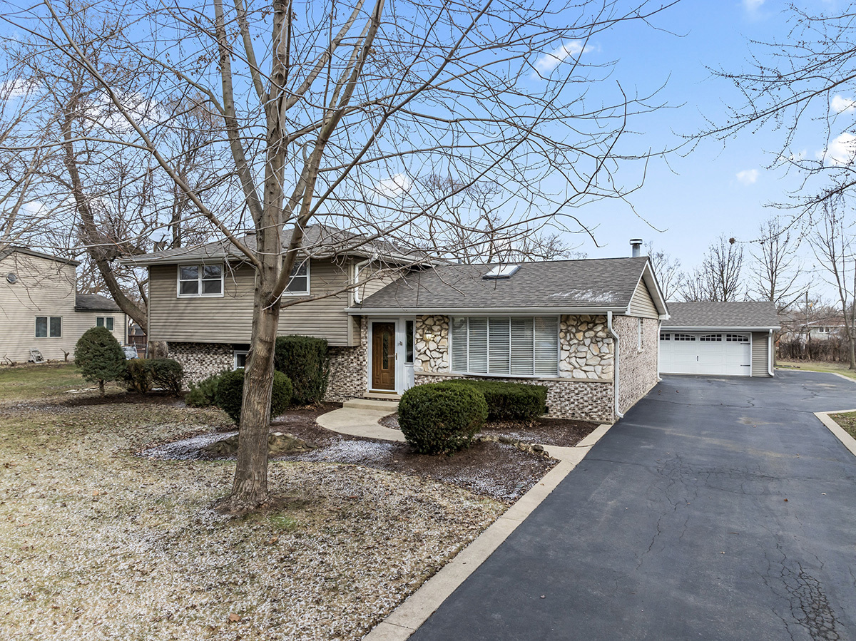 Property Photo:  7345 Oak Grove Avenue  IL 60458 