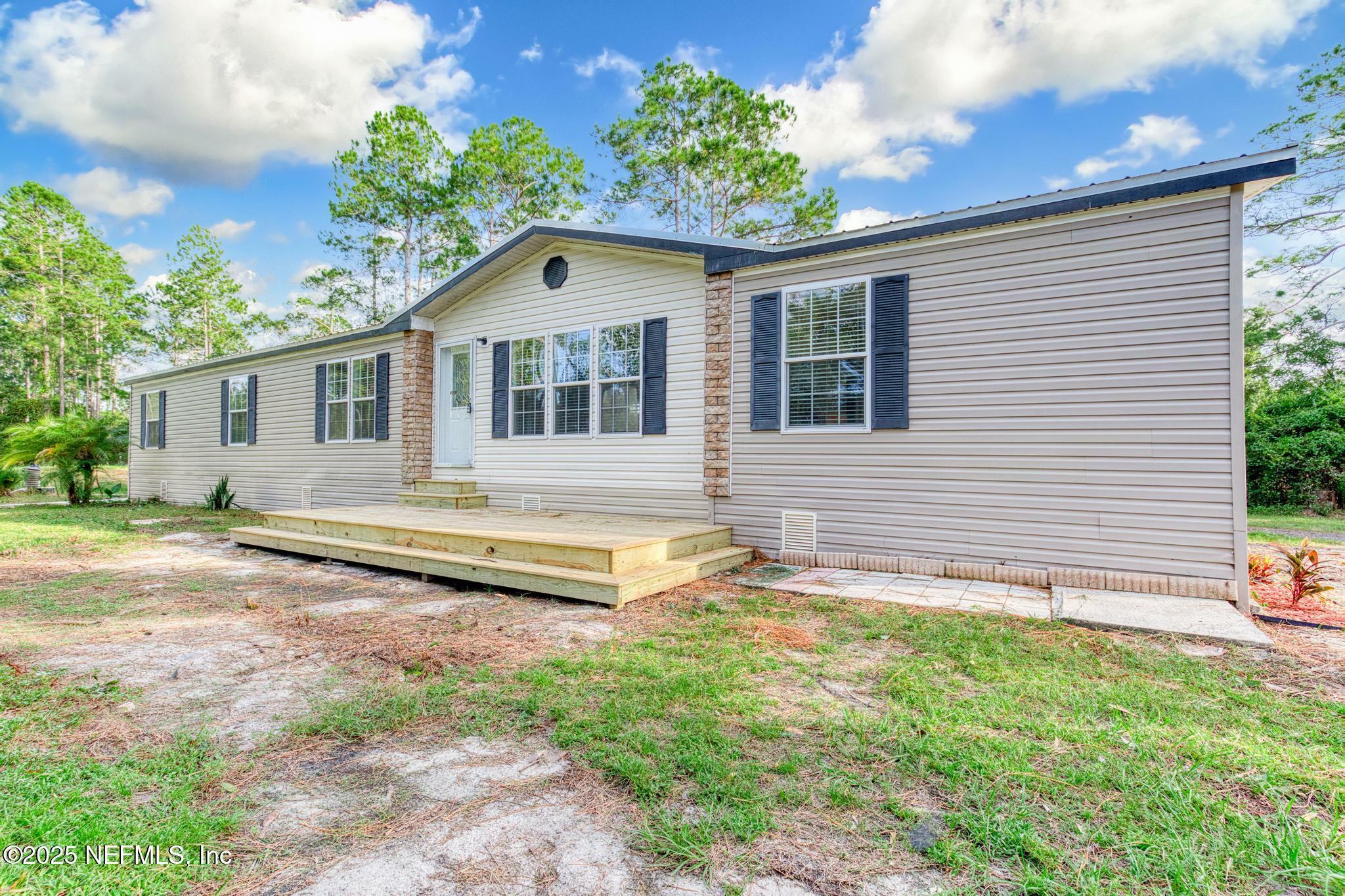 Property Photo:  4031 Susan Street  FL 32145 