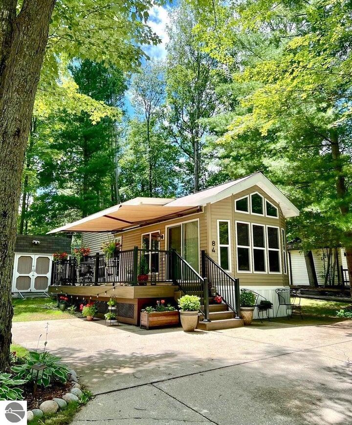2757 Owens Drive  Houghton Lake MI 48629 photo