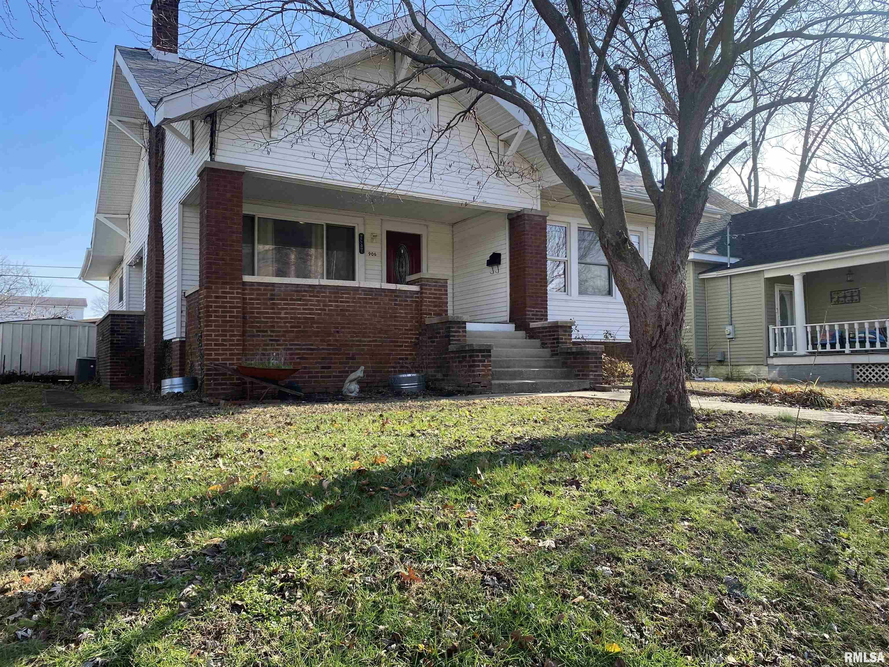 Property Photo:  906 S Granger Street  IL 62946 