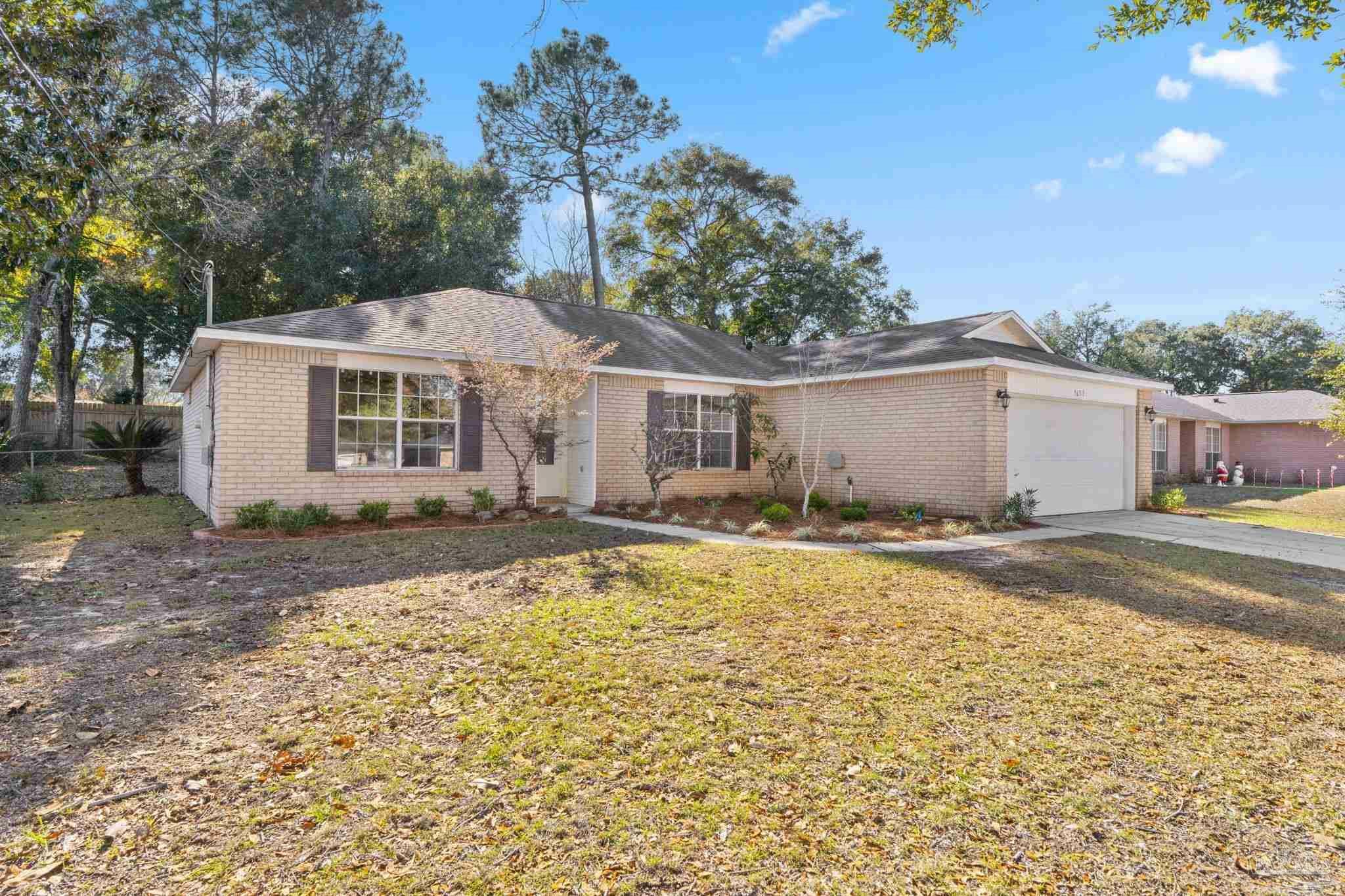 Property Photo:  5653 Chanterelle Cir  FL 32583 