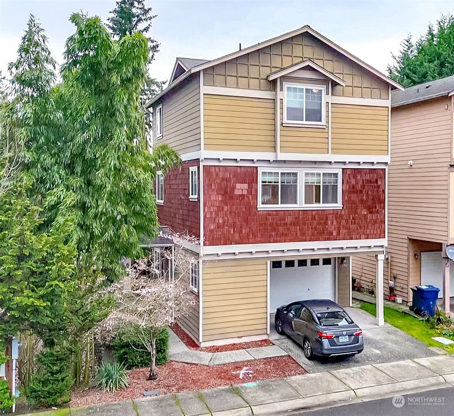 Property Photo: 1256 Ash Ave 112 WA 98270