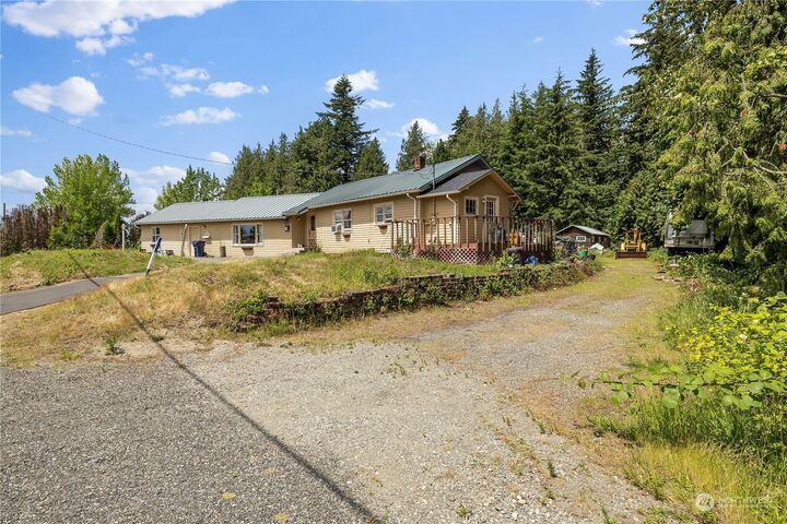 Property Photo: 2094 Front Street WA 98264