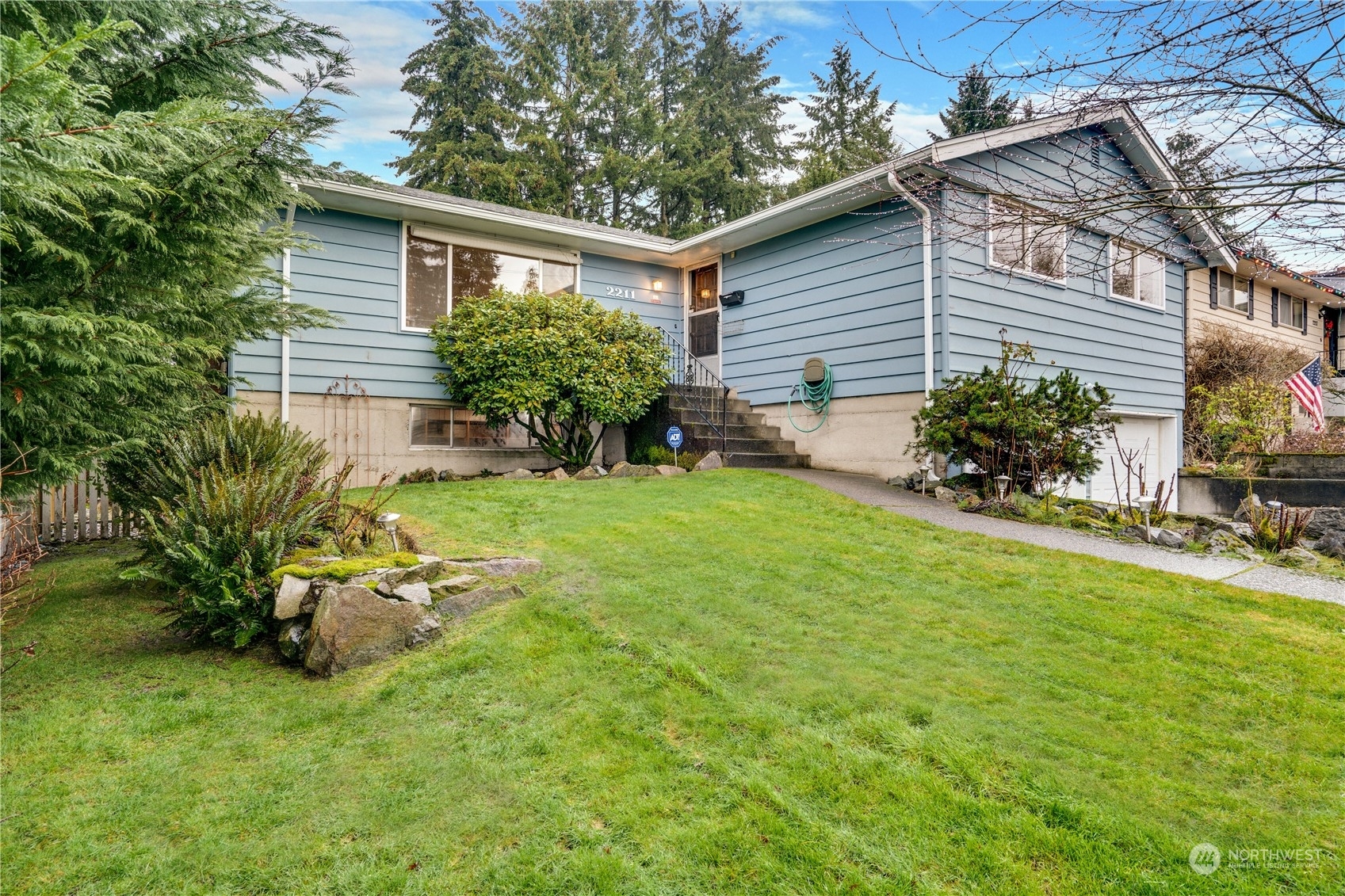 Property Photo:  2211 N Whitman Street  WA 98406 