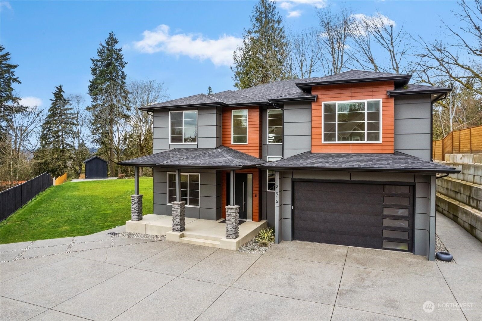 Property Photo:  21915  99th Place S  WA 98031 