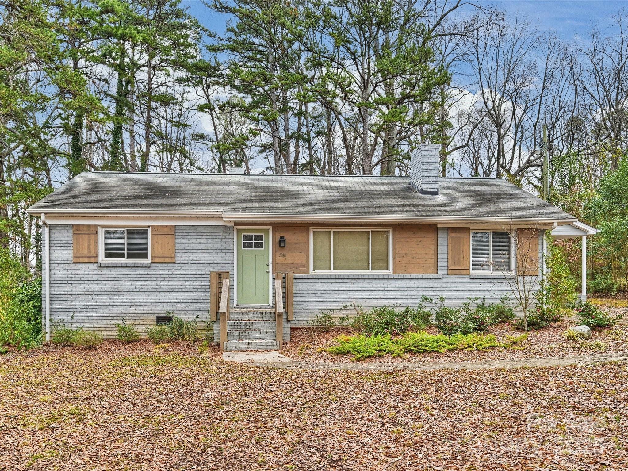 Property Photo: 3310 Campbell Drive NC 28205