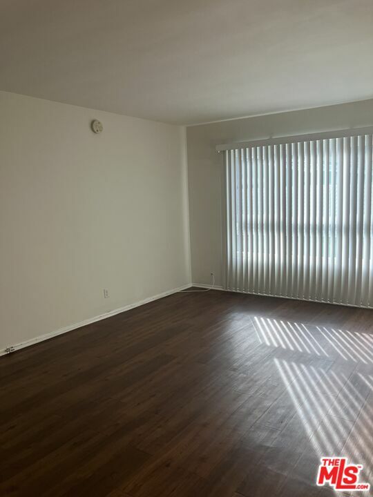 Property Photo:  1736 N Garfield Pl 10  CA 90028 