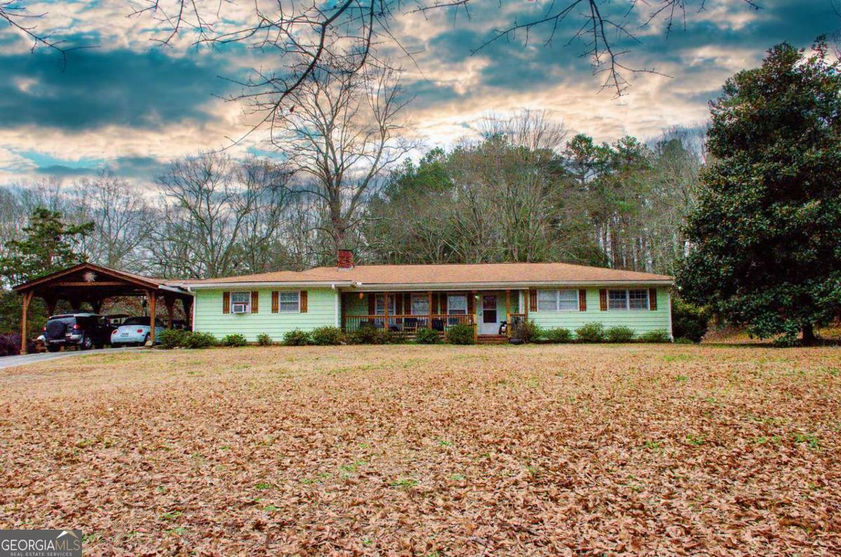 Property Photo: 1400 New Hope Church Road GA 30052