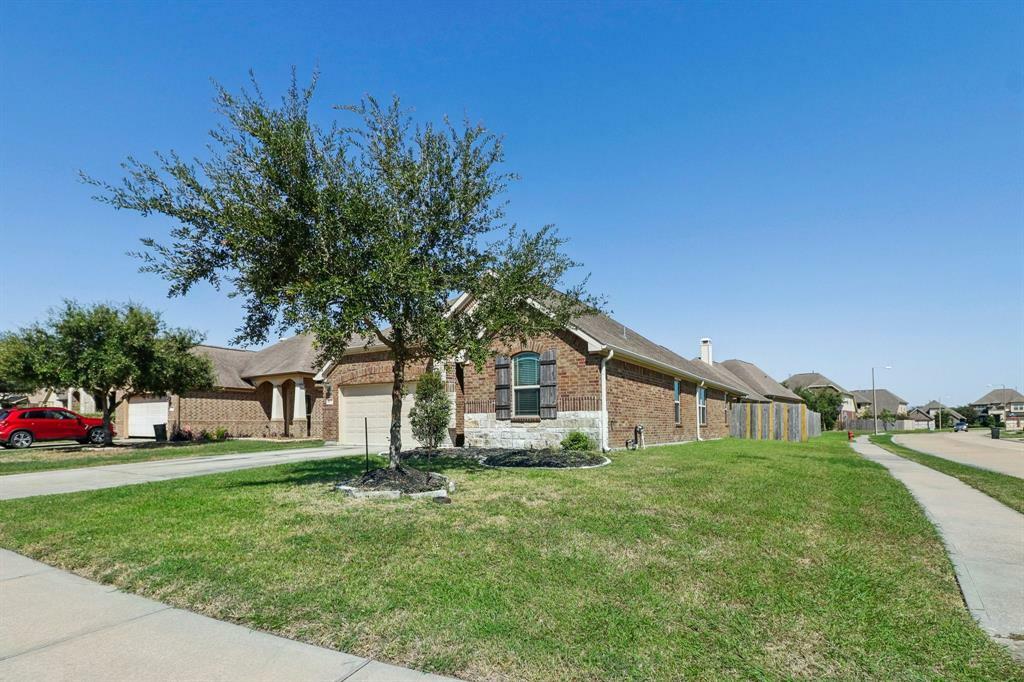 Property Photo:  3011 Kurth Canyon Court  TX 77573 