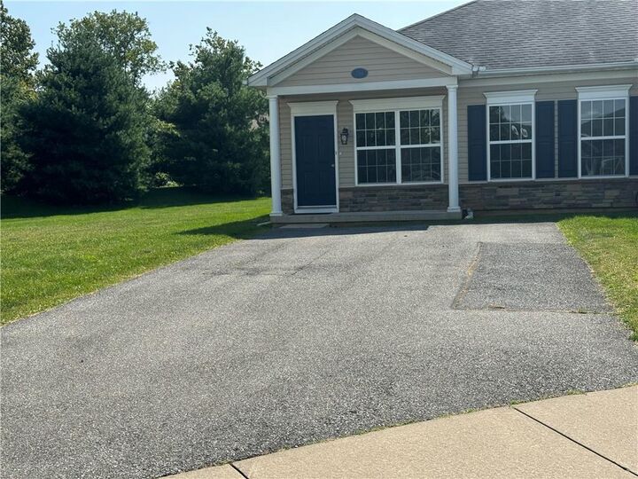 206 Huntington Lane  Forks Twp PA 18040 photo