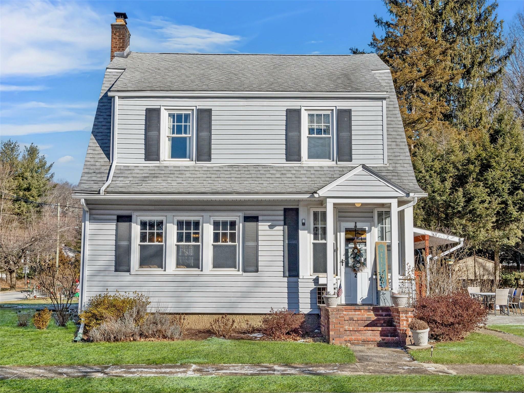 Property Photo:  2 Chadick Place  NY 10901 