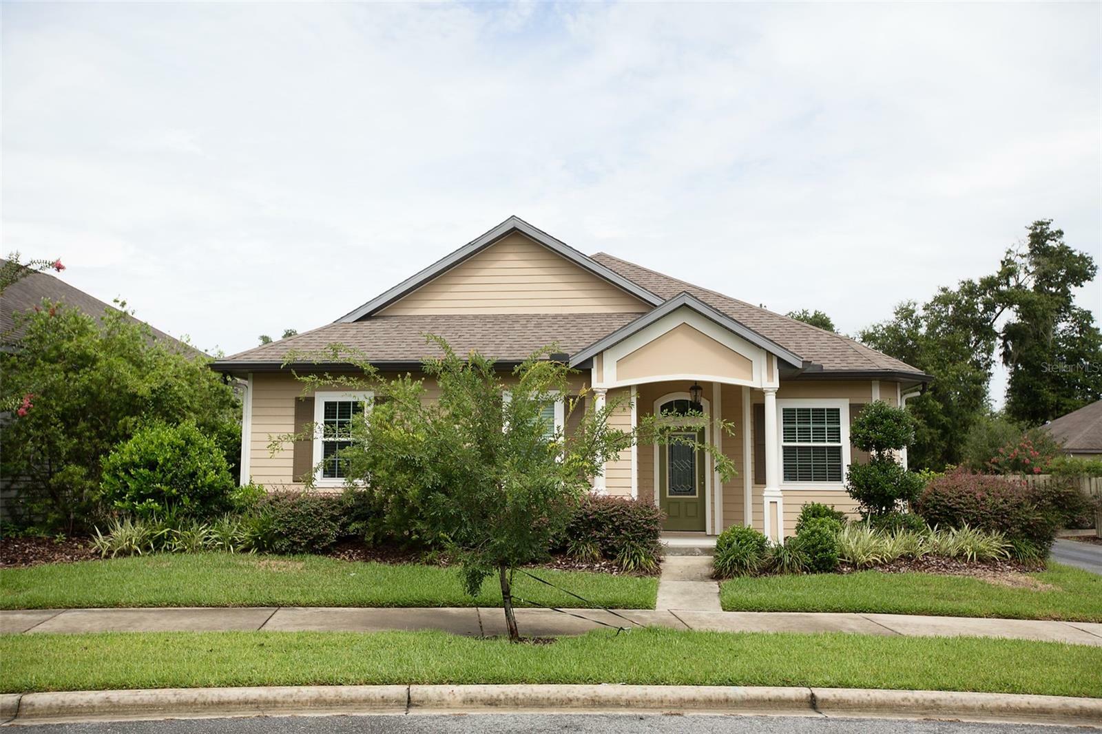 Property Photo: 7440 SW 80th Drive FL 32608