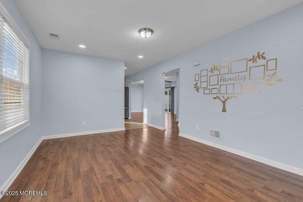 Property Photo:  29 Ash Terrace  NJ 08859 