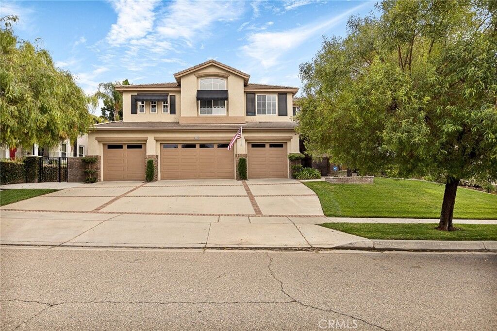 Property Photo: 13385 Canyon Heights Drive CA 92399