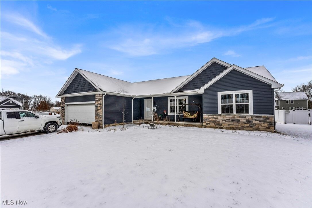 Property Photo:  278 Woodland Court  OH 44090 