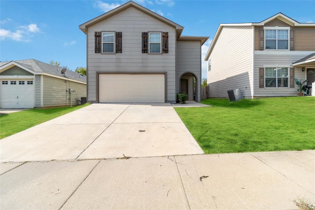 Property Photo:  2924 Pima Lane  TX 76119 