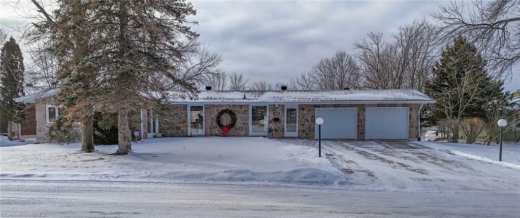 Photo de la propriété:  129 Wallace Heights Drive  ON P1C 1E7 