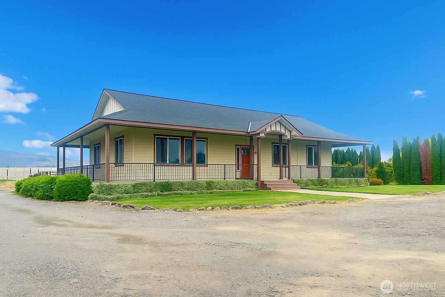 Property Photo: 650 S Van Well Avenue WA 98802