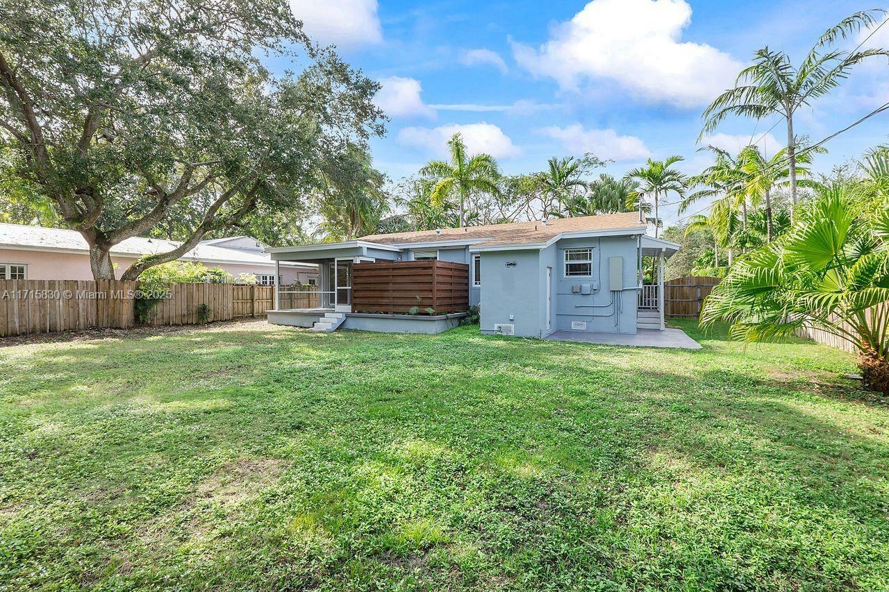 Property Photo:  7641 SW 60th Ave  FL 33143 