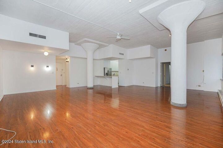 Property Photo: 80 Bay Street Landing 8H NY 10301
