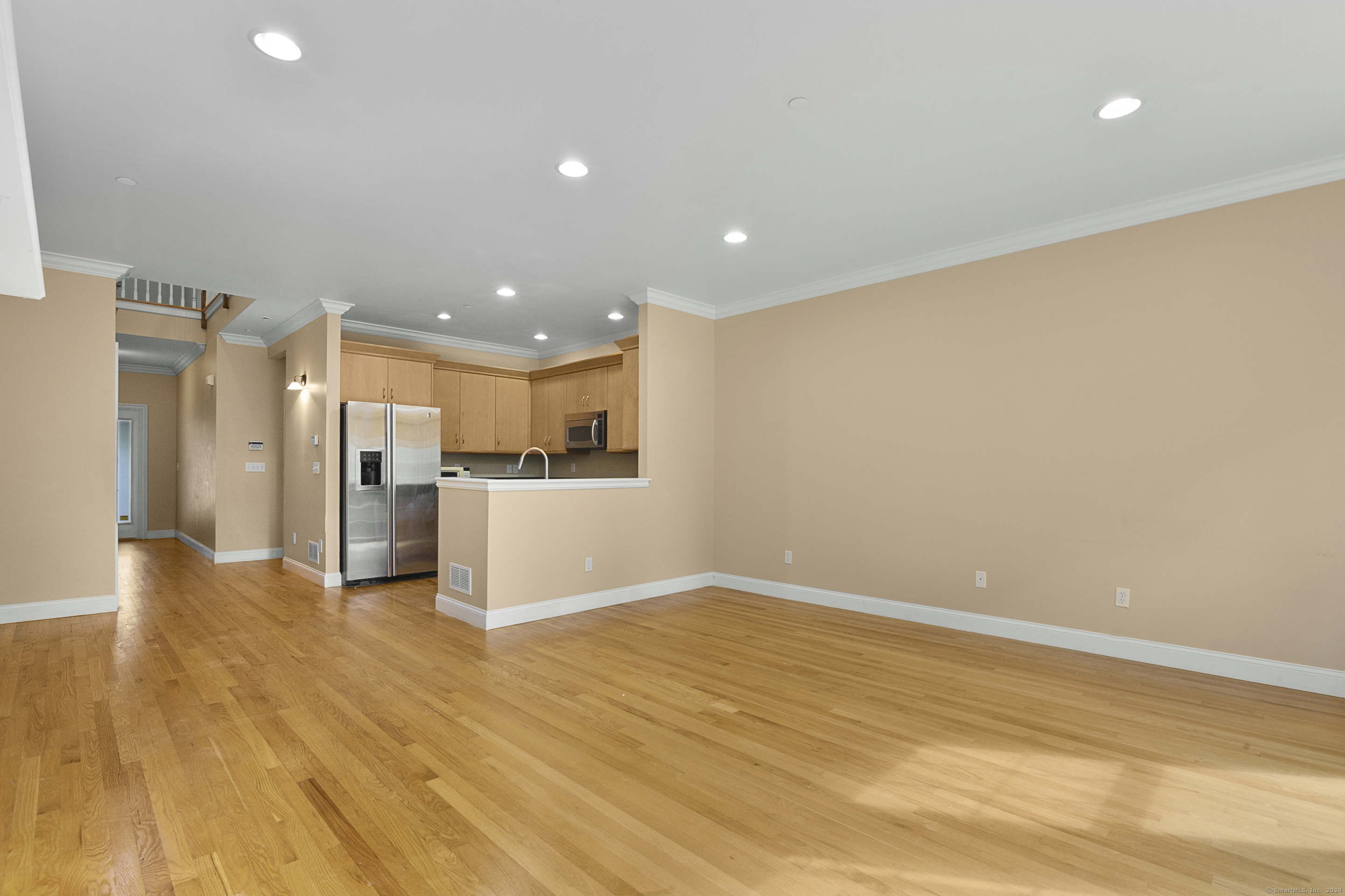 Property Photo:  1417 Farmington Avenue Apt C  CT 06032 