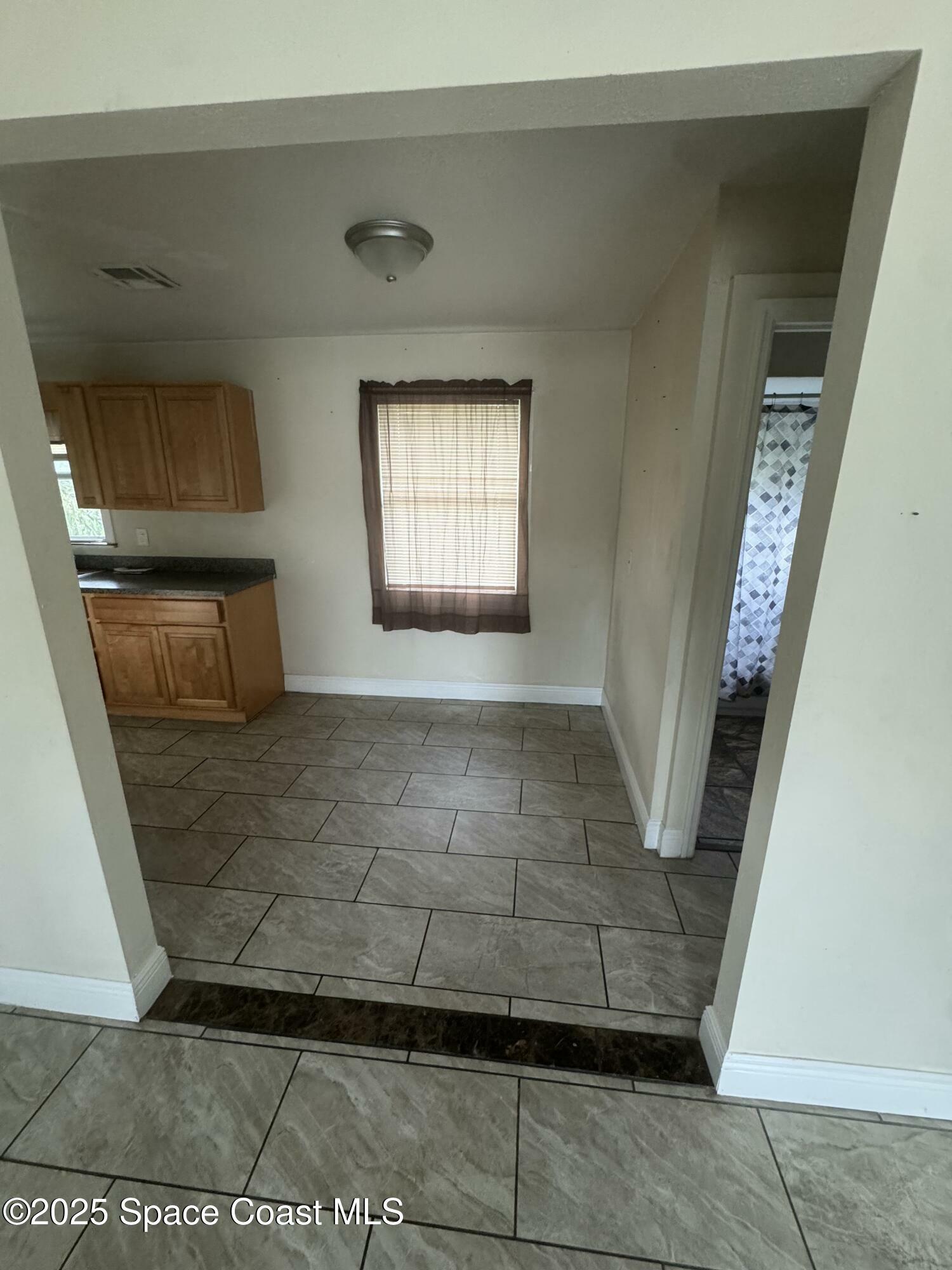 Property Photo:  514 S Grannis Avenue S  FL 32796 