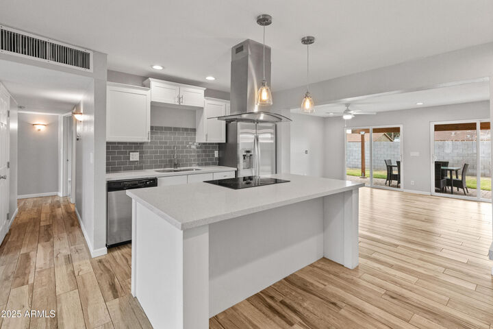 Property Photo: 7443 E Taylor Street AZ 85257