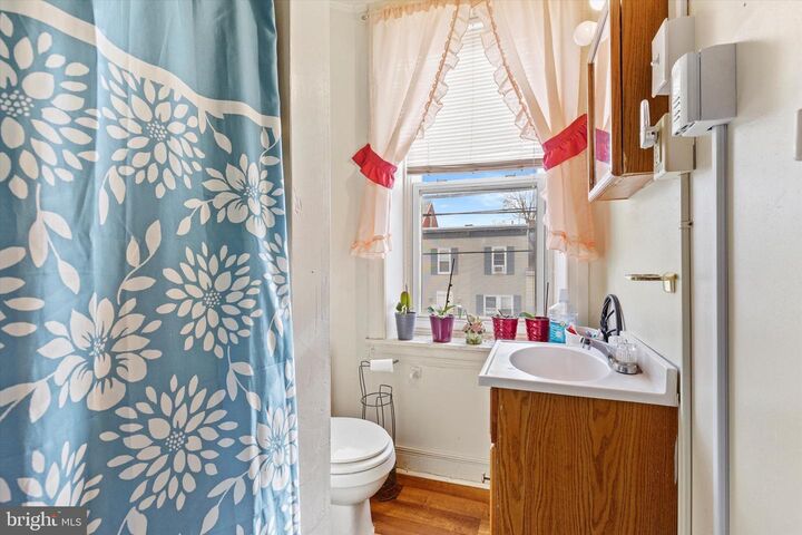 425 W King Street  York PA 17401 photo