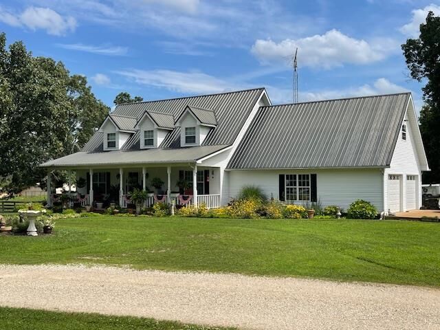 Property Photo:  8041 U.s. 62  AR 72539 