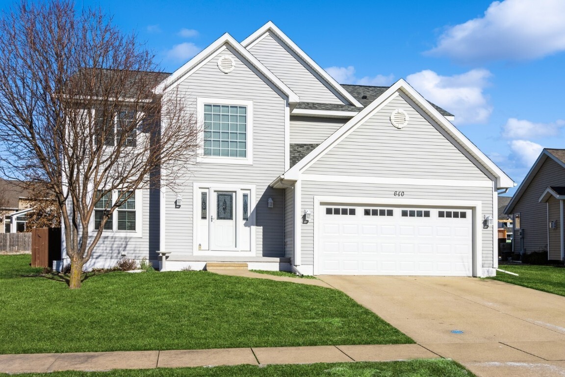 Property Photo: 640 Saddleback Road IA 52302