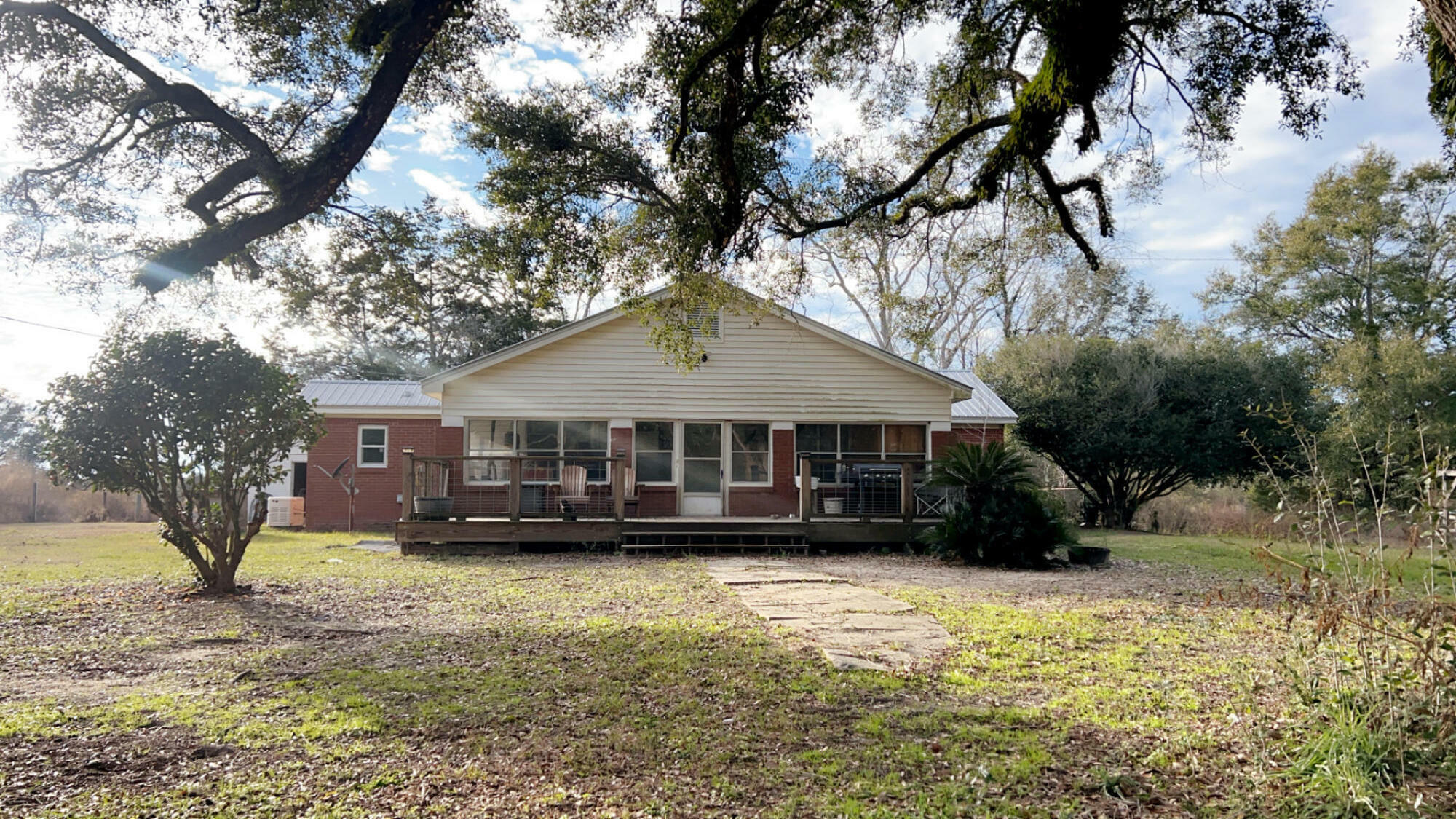 Property Photo:  2574 N Hwy 81  FL 32455 