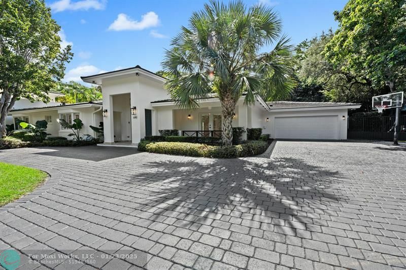 Property Photo:  690 Calatrava Ave  FL 33143 