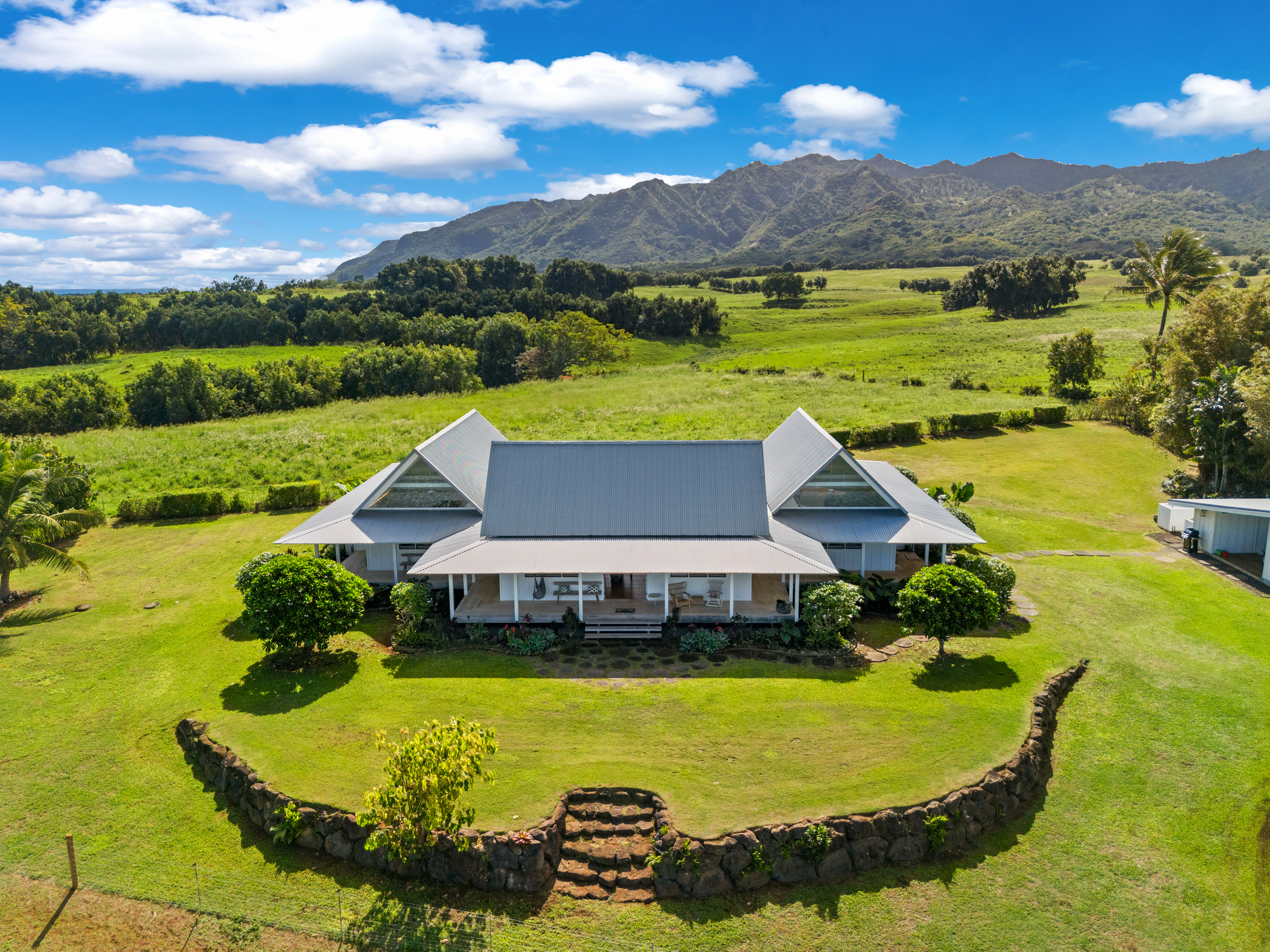 Property Photo:  7465-C Koolau Road  HI 96754 