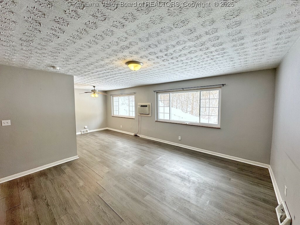 Property Photo: 407 South Street WV 25303