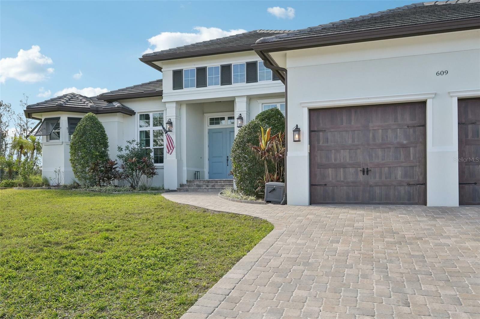 Property Photo:  609 Colonial Bay Drive  FL 34275 