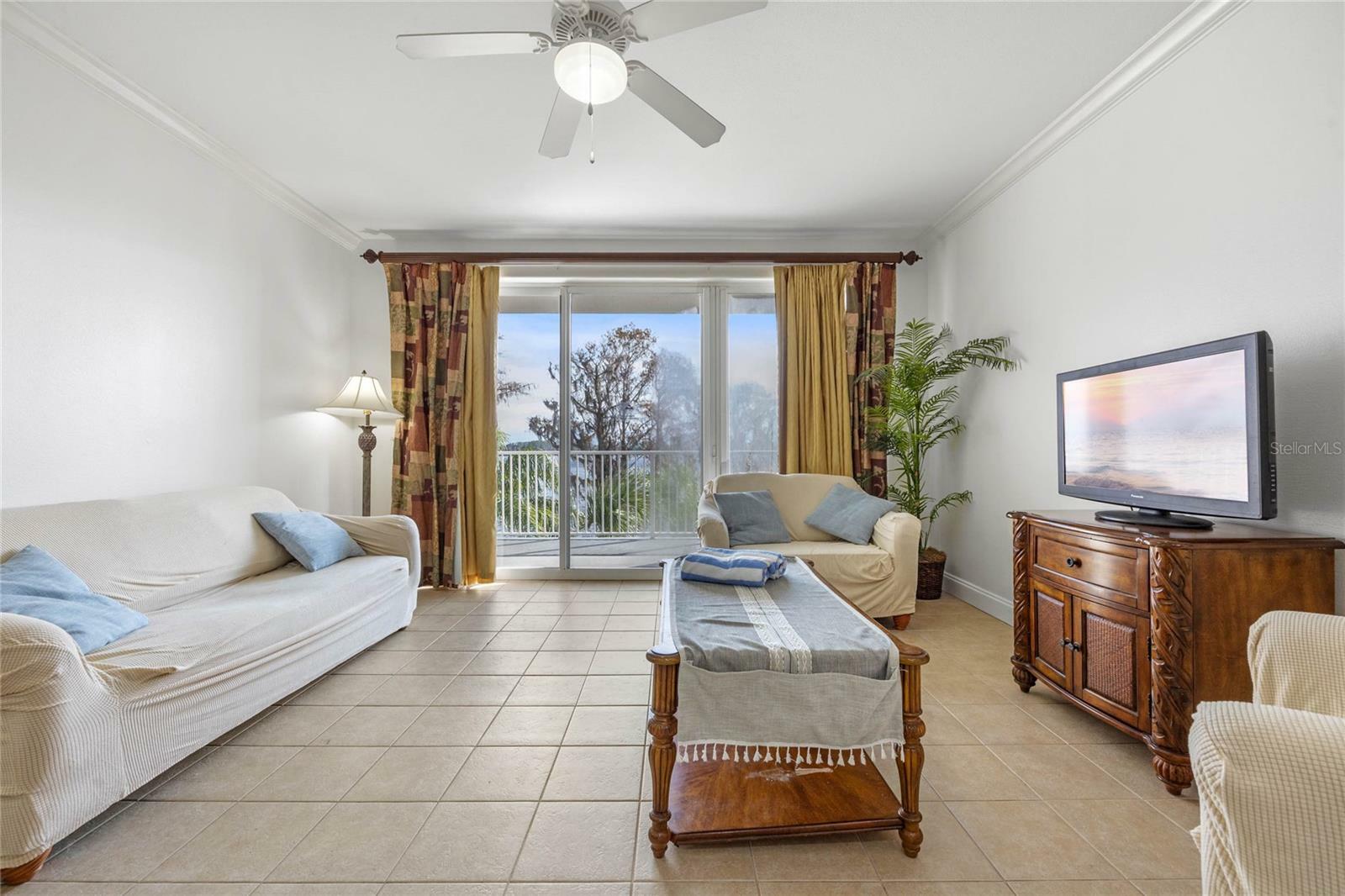 Property Photo:  13427 Blue Heron Beach Drive 106  FL 32821 