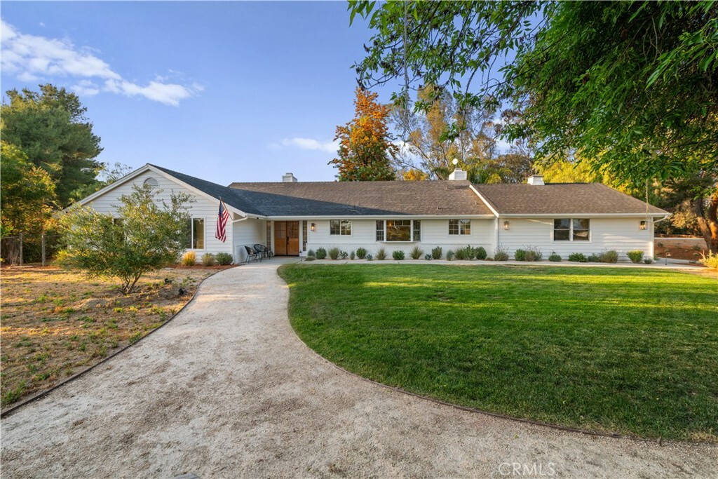 Property Photo:  37434 Glenoaks Road  CA 92592 