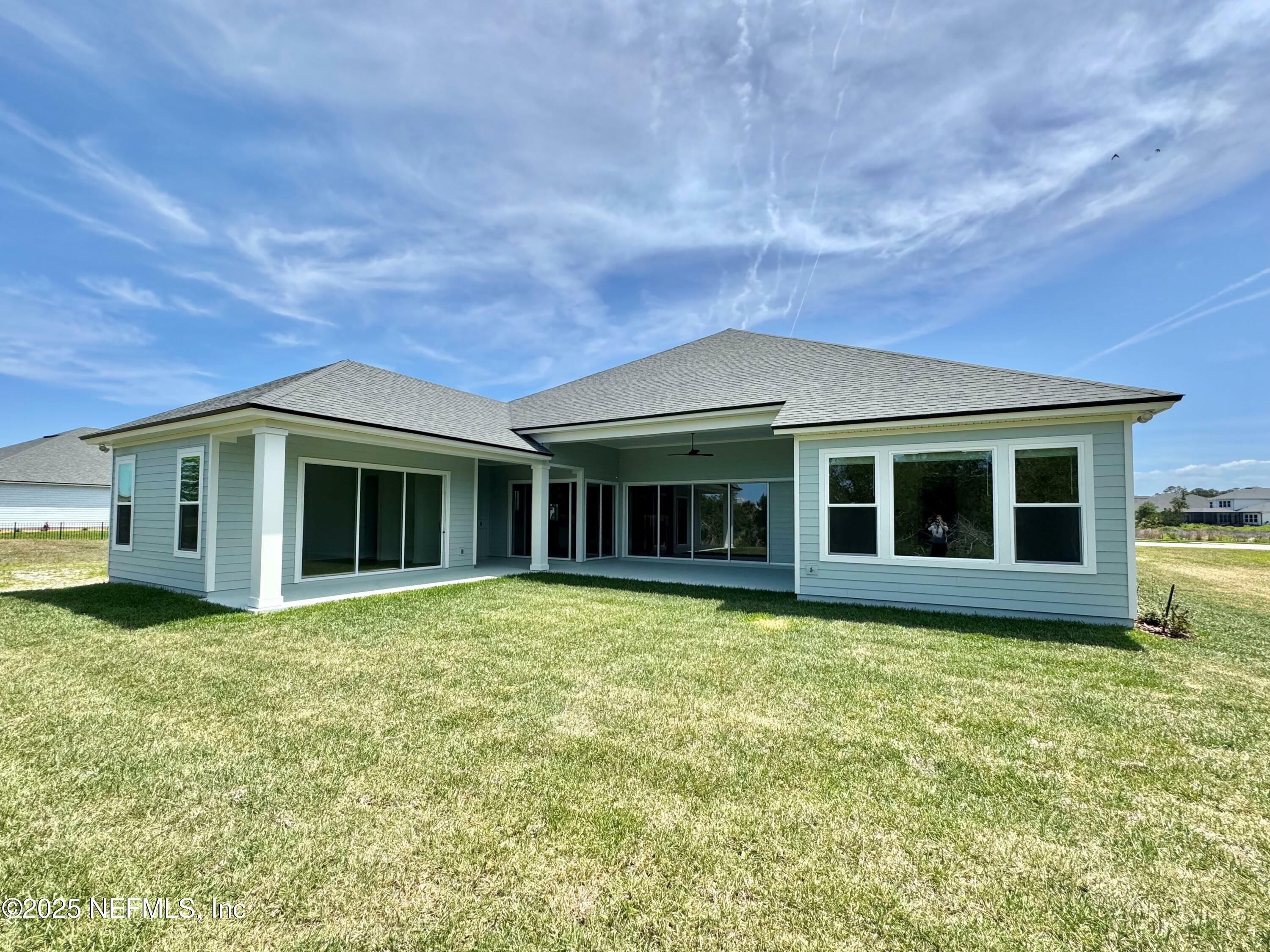Property Photo:  269 Pasarela Drive  FL 32095 