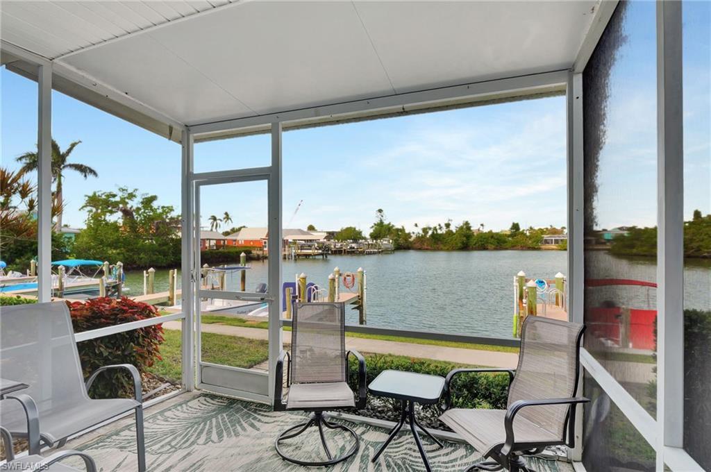 Property Photo: 330 Kon Tiki Dr E7 FL 34113