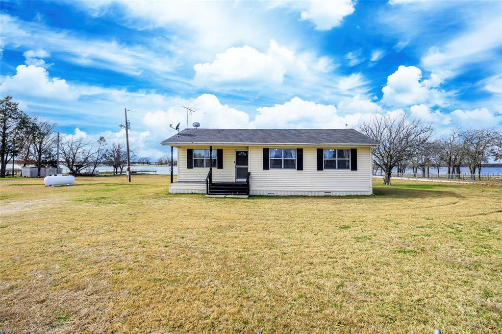 Property Photo:  400 County Road 541  TX 76448 