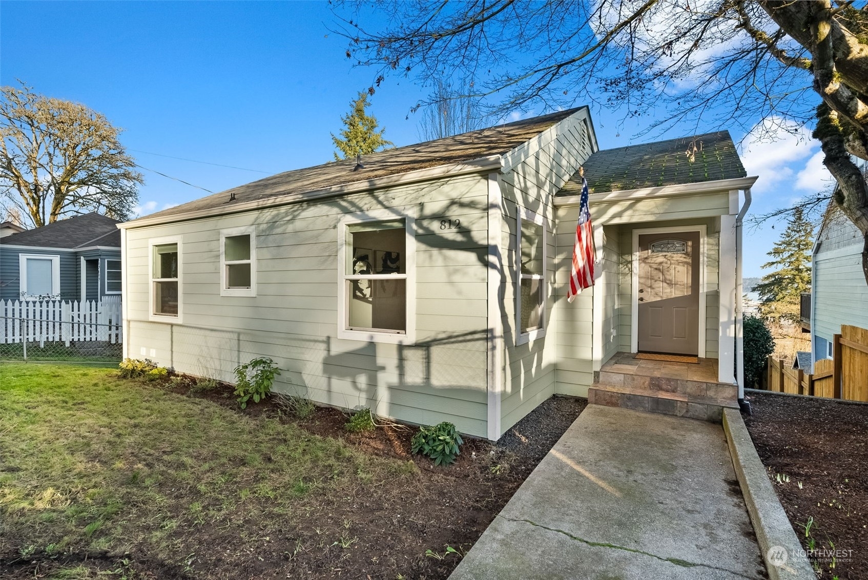 Property Photo:  812 S Marion Avenue  WA 98312 